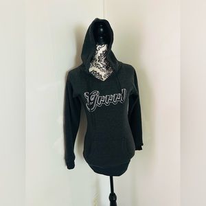 Grrrl Women’s Charcoal Grey Logo Fleece Hoodie Sweatshirt XS /Xionan NWOT